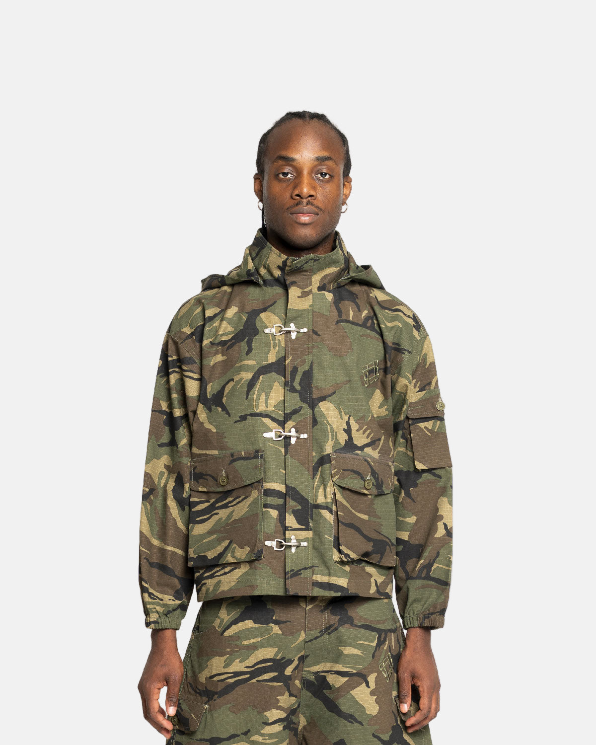 DETACHABLE CARGO JACKET